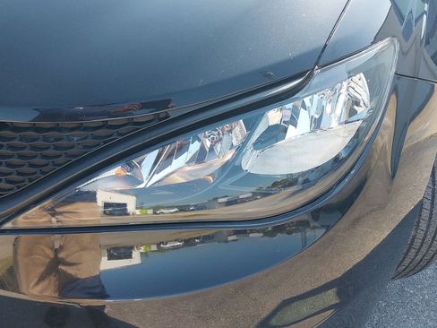 Used 2023 Chrysler Voyager LX FWD image 26