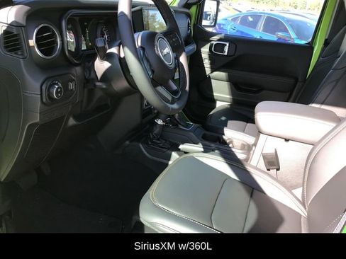 New 2025 Jeep Gladiator Sport w/ Premium Package image 20