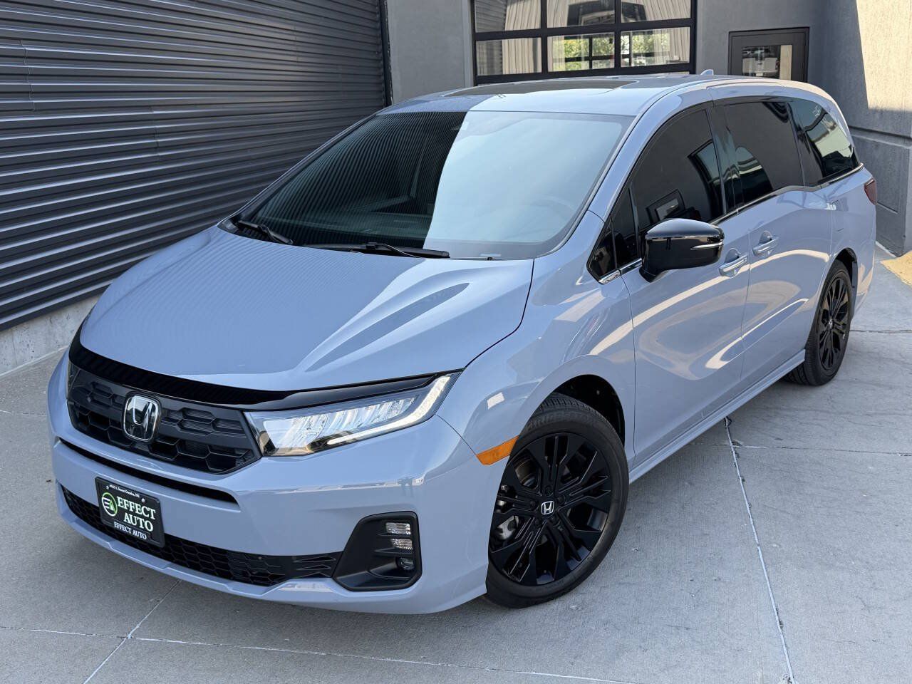 Used 2025 Honda Odyssey Sport-L image 2