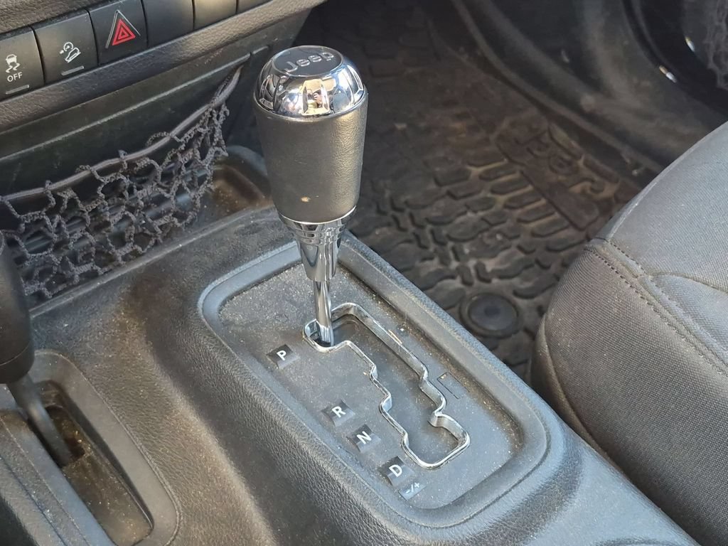 Certified 2016 Jeep Wrangler Sport AWD/4WD image 23