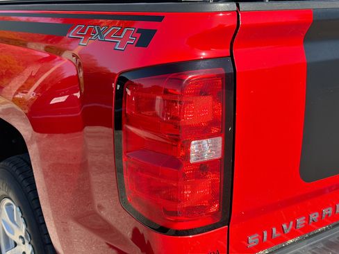 Used 2016 Chevrolet Silverado 1500 LT image 10