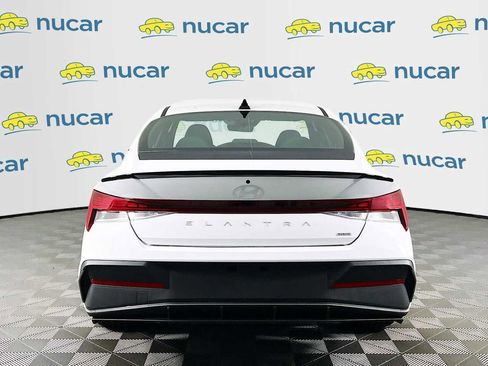 New 2025 Hyundai Elantra SEL image 6