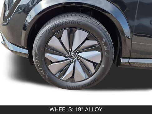 Used 2024 Nissan Ariya AWD image 11
