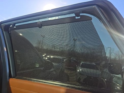 New 2026 Nissan Pathfinder Platinum image 32