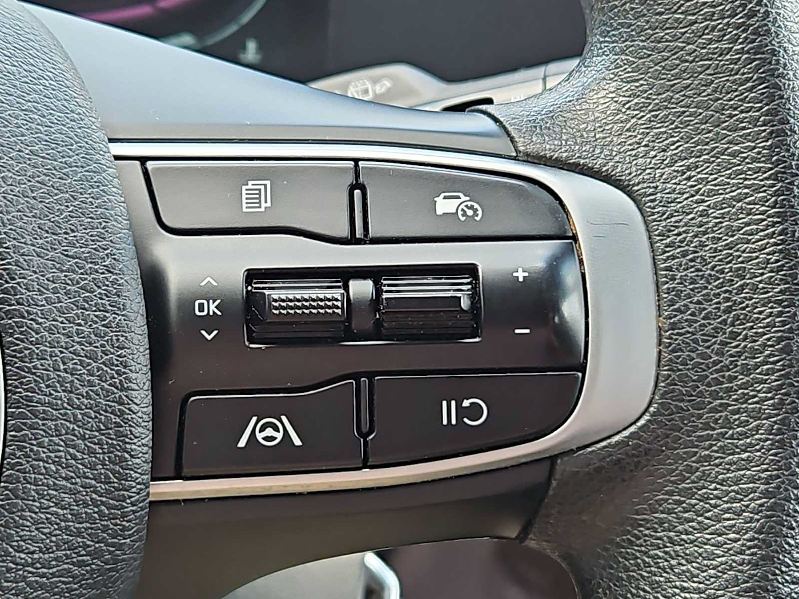 Used 2024 Kia Sportage LX FWD image 22