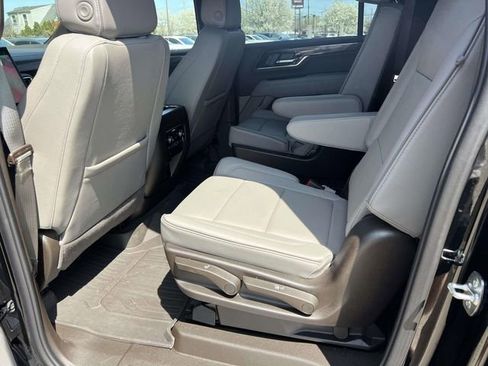 Used 2026 GMC Yukon XL Elevation image 14