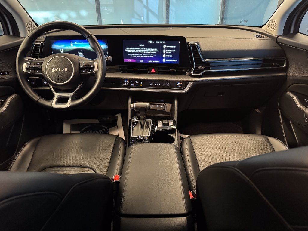 Used 2025 Kia Sportage SX AWD/4WD image 9