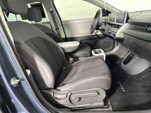 Used 2024 Hyundai Ioniq 5 SEL RWD image 28