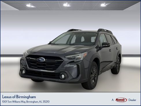 Used 2025 Subaru Outback Onyx Edition AWD/4WD image 1