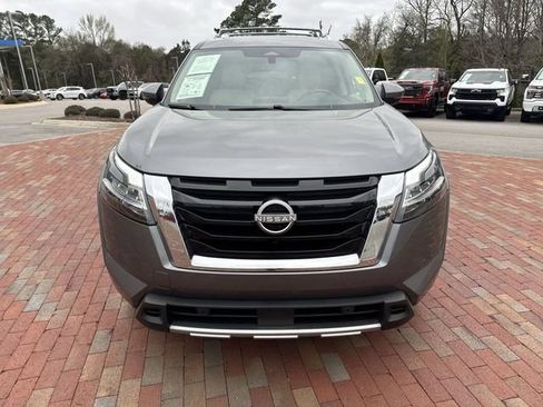 Used 2024 Nissan Pathfinder SL w/ SL Premium Package image 31