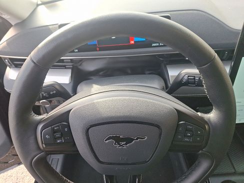 Used 2021 Ford Mustang Mach-E Select w/ Comfort/Appearance Package image 19