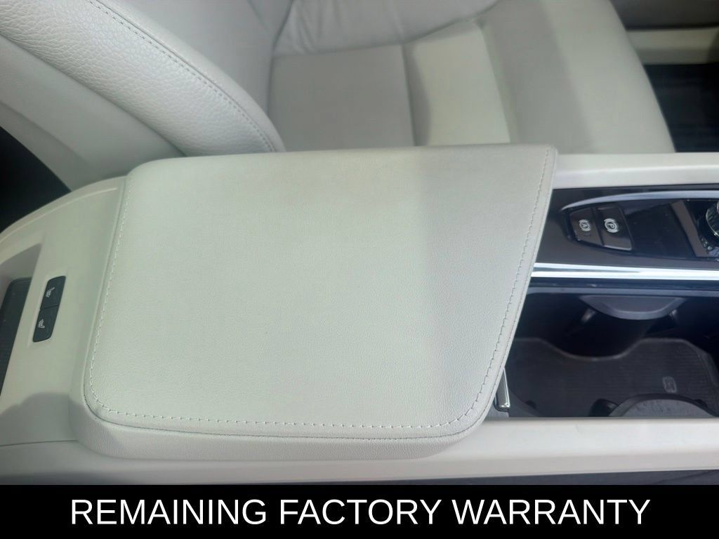 Used 2024 Volvo XC60 T8 Plus w/ Protection Package Premier AWD/4WD image 18