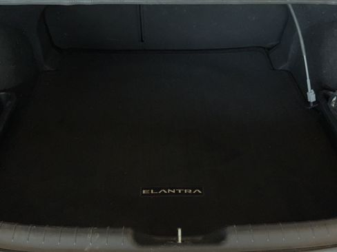 Used 2024 Hyundai Elantra Limited FWD image 33