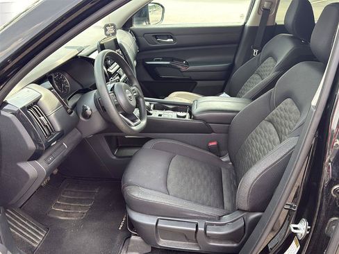 Certified 2022 Nissan Pathfinder S AWD/4WD image 12