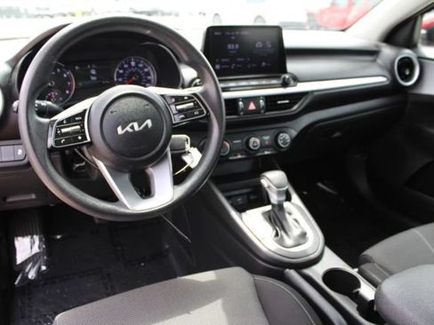 Used 2022 Kia Forte LXS FWD image 12