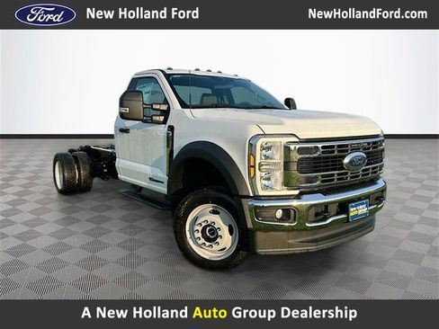 New 2025 Ford F550 4x4 Regular Cab Super Duty image 1
