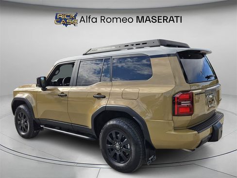 Used 2024 Toyota Land Cruiser image 7