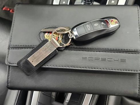 Used 2013 Porsche 911 Carrera 4S AWD/4WD image 42