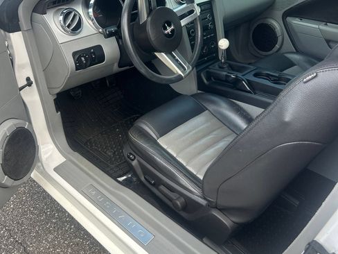 Used 2008 Ford Mustang GT RWD image 5