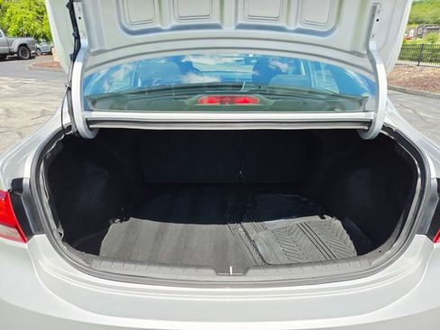 Used 2018 Kia Rio S FWD image 9