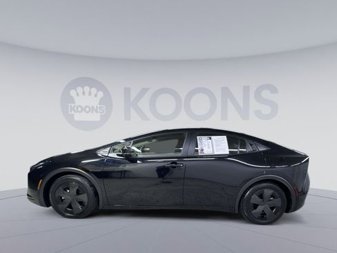 Used 2023 Toyota Prius Prime SE image 8