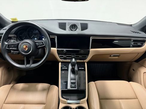 Certified 2022 Porsche Macan AWD/4WD image 15
