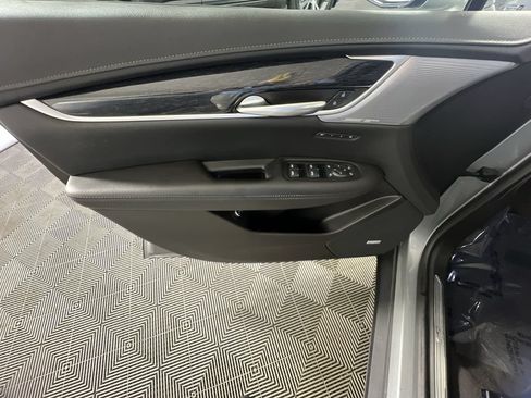 Certified 2023 Cadillac XT5 Premium Luxury w/ LPO, Floor Liner Package AWD/4WD image 24