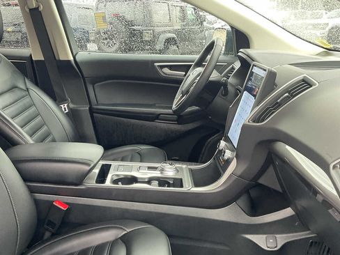 Used 2024 Ford Edge SEL image 53