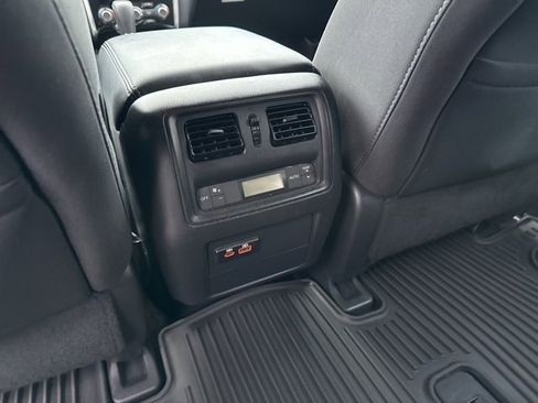 Certified 2020 Nissan Pathfinder SV image 16