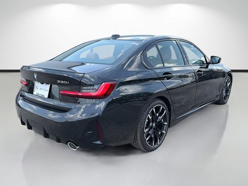 New 2026 BMW 330i Sedan w/ M Sport Package RWD image 3