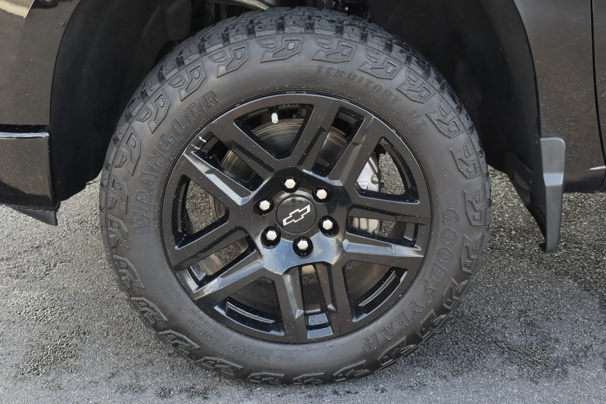 Used 2024 Chevrolet Silverado 1500 Custom Trail Boss w/ Midnight Edition AWD/4WD image 27