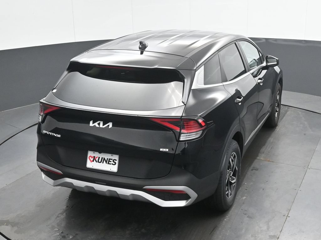 Used 2025 Kia Sportage LX AWD/4WD image 24