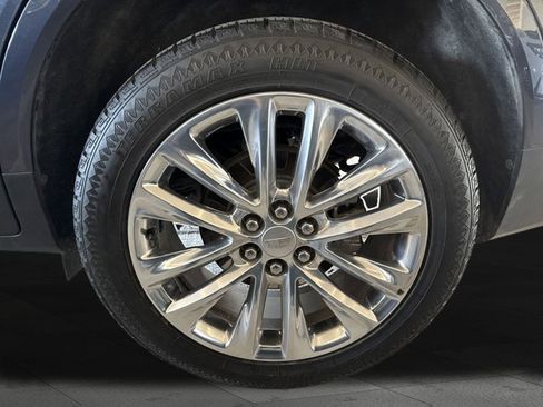 Used 2019 Cadillac XT5 Premium Luxury image 21