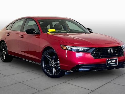 Used 2023 Honda Accord Sport image 3