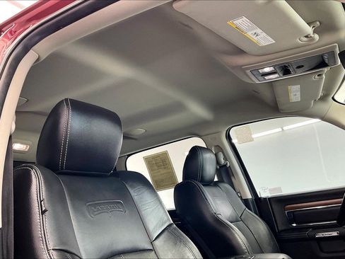 Used 2018 RAM 1500 Laramie AWD/4WD image 24
