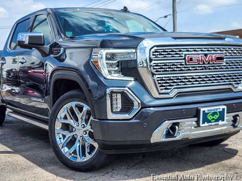 Used 2021 GMC Sierra 1500 Denali w/ Denali Ultimate Package AWD/4WD image 2