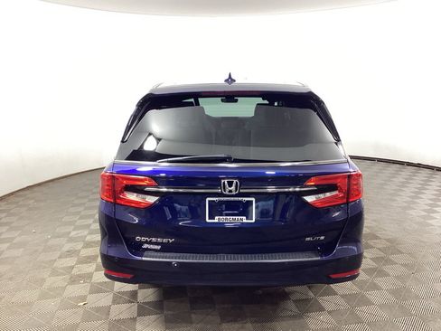 Used 2021 Honda Odyssey Elite image 3