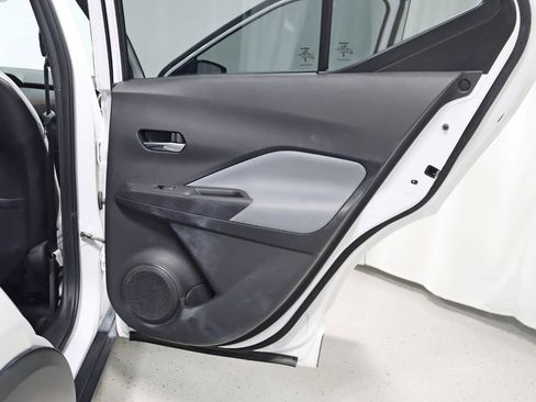 Used 2023 Nissan Kicks SR w/ SR Premium Package FWD image 33