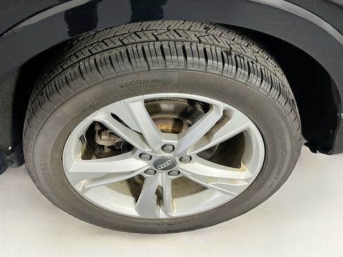 Used 2020 Audi Q3 2.0T Premium Plus w/ Premium Plus Package image 31