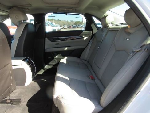 Used 2017 Cadillac CT6 Luxury image 26