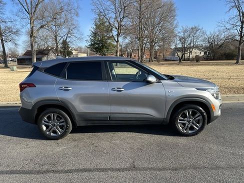 Certified 2022 Kia Seltos LX image 27