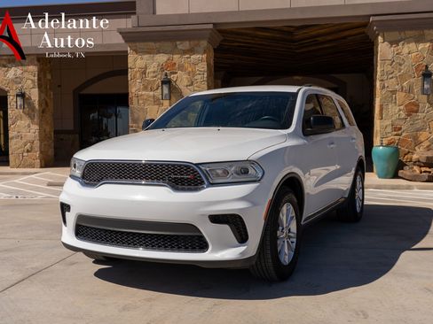 Used 2024 Dodge Durango SXT image 1