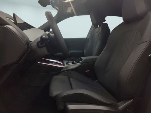 Used 2025 BMW X3 xDrive30i w/ Premium Package image 5