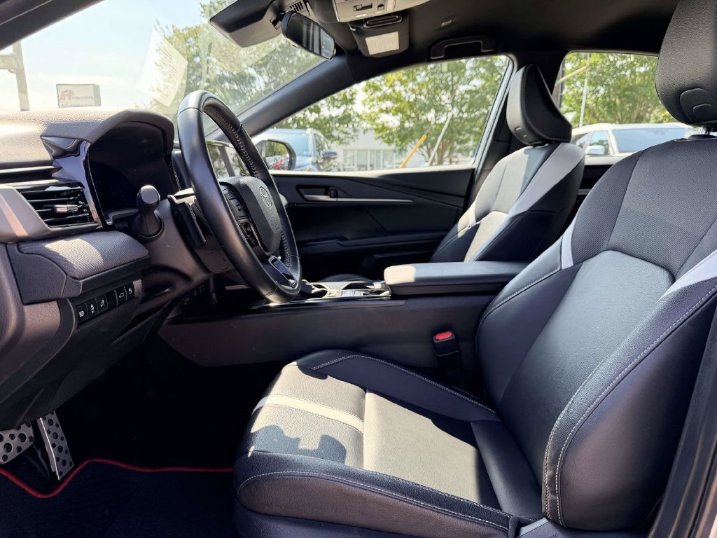 Certified 2025 Toyota Camry SE FWD image 19