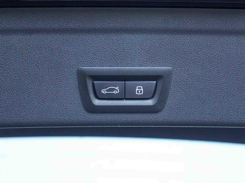 Used 2025 BMW X6 M60i image 38