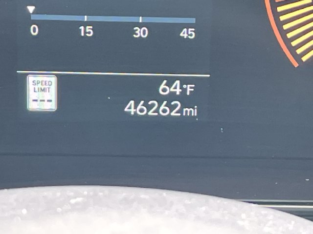 Used 2025 Hyundai Kona SEL FWD image 11