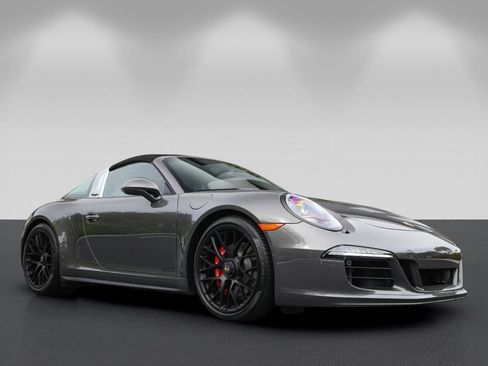 Used 2016 Porsche 911 Targa 4 GTS AWD/4WD image 9