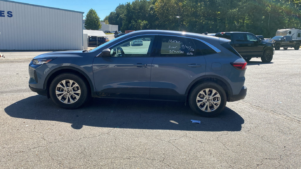 Certified 2024 Ford Escape Active AWD/4WD image 8