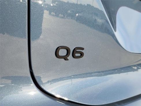 New 2025 Audi Q6 e-tron Premium image 10