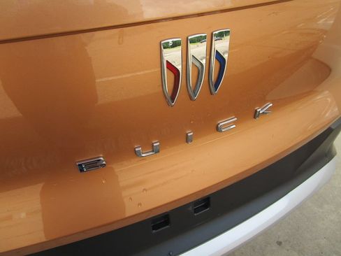 Used 2024 Buick Envista Preferred w/ Convenience II Package FWD image 13